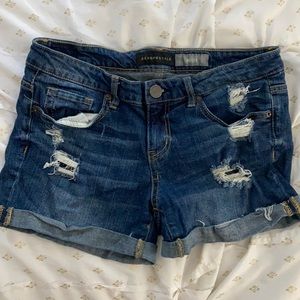 Midi ripped jean shorts!l